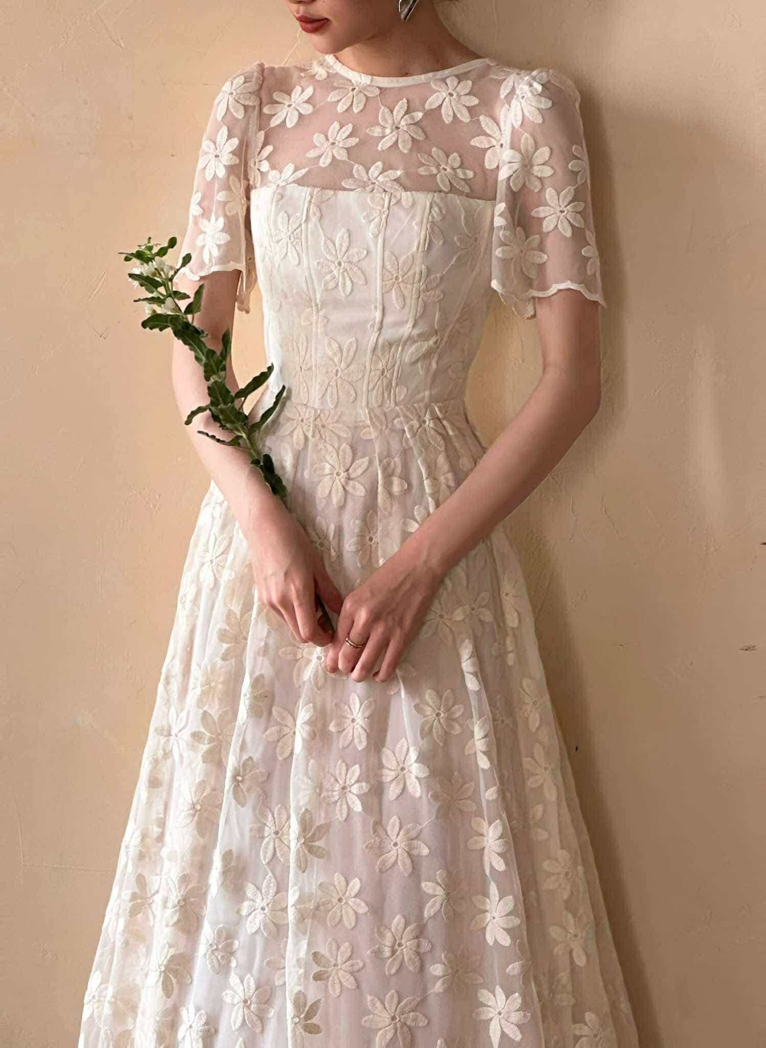 Belle Lace Dress - Đầm Corset Cổ Điển Tay Ngắn Q003