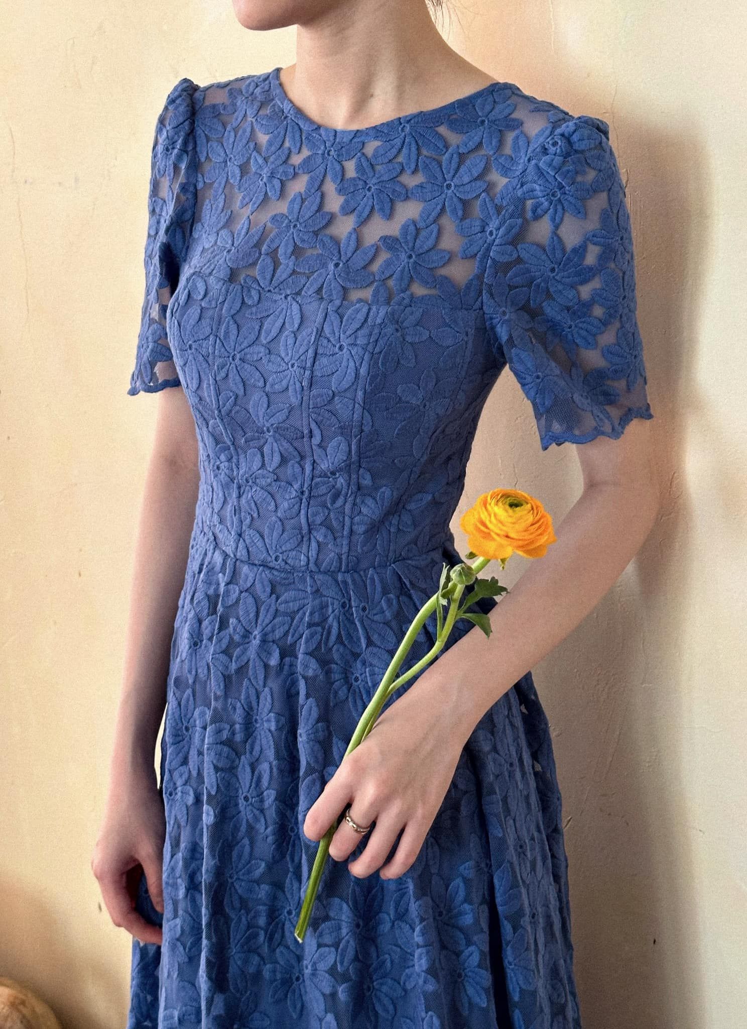 Belle Lace Dress - Đầm Corset Cổ Điển Tay Ngắn Q003