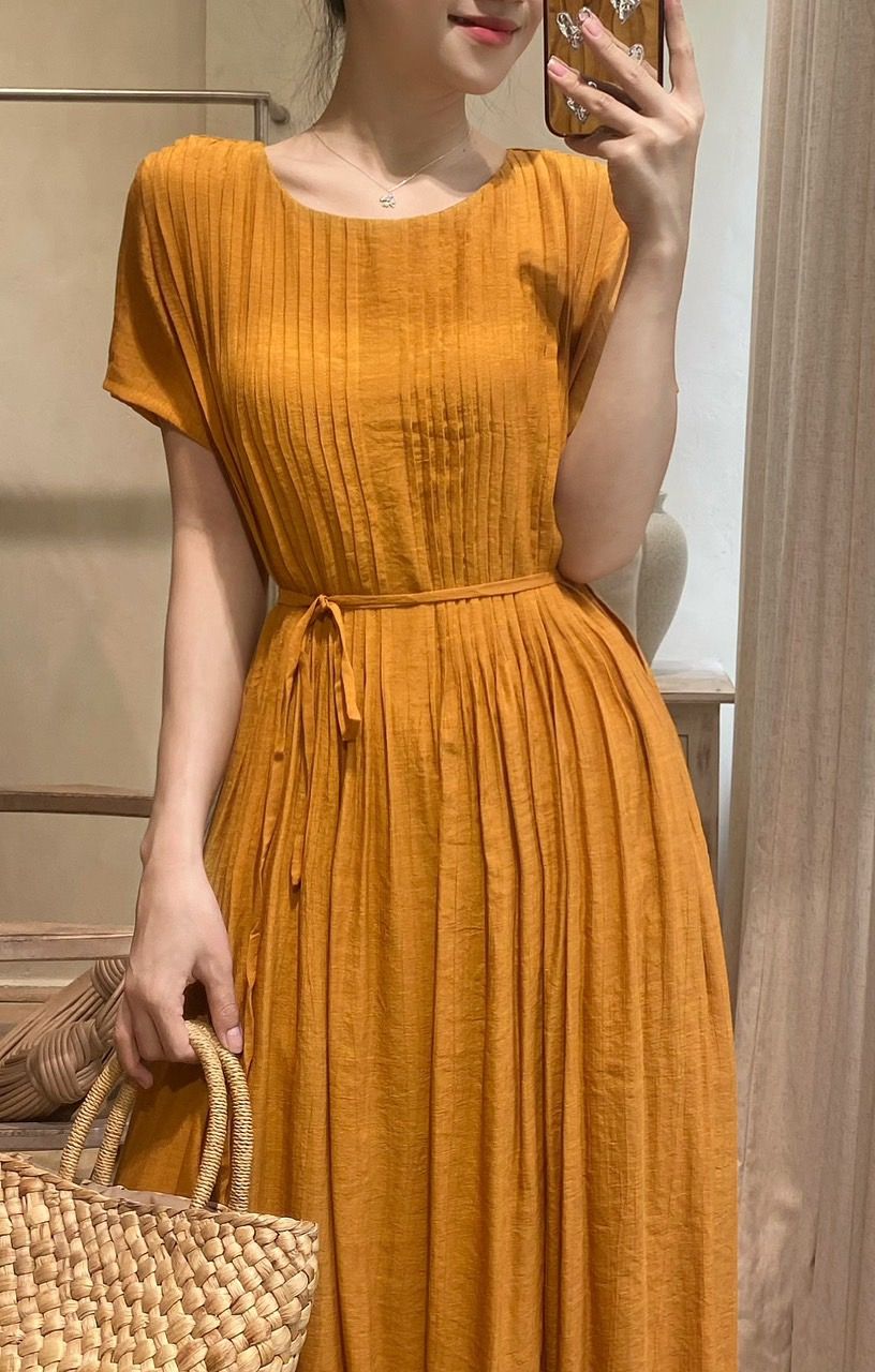 Hazel Dress - Đầm Tay Ngắn Xếp Li D743