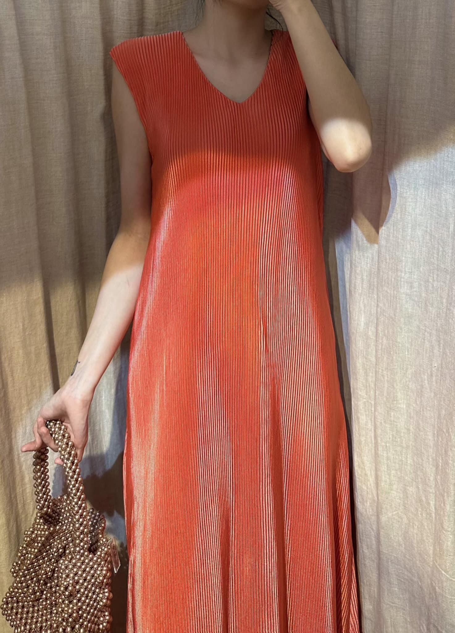 Tira Dress - Đầm Sát Nách Dáng Suông Cổ Tim - LA17