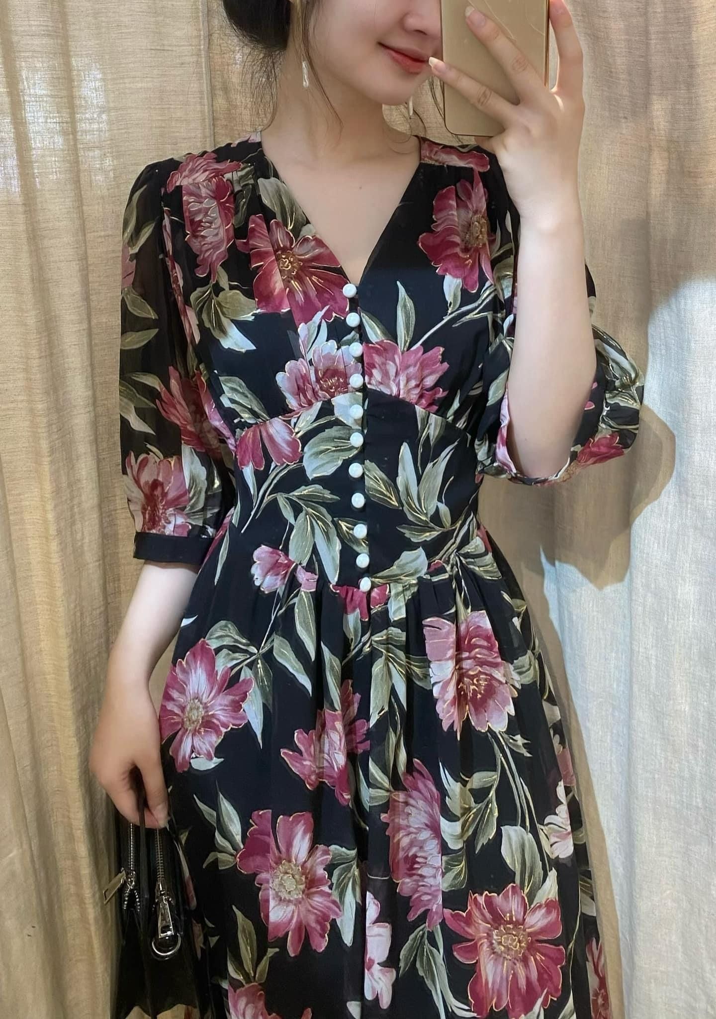 Melina Dress - Đầm voan in hoa có cúc - D01