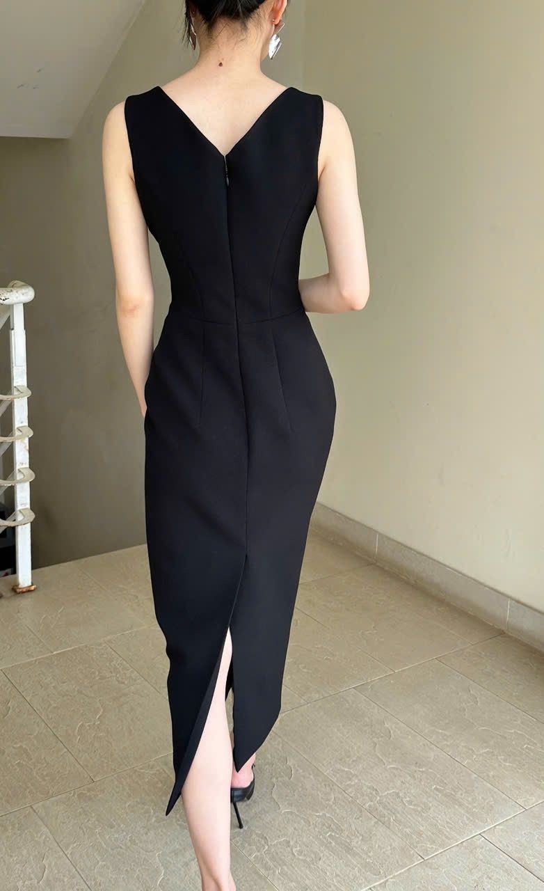 Jaide Dress - Đầm Không Tay Cổ V D0136