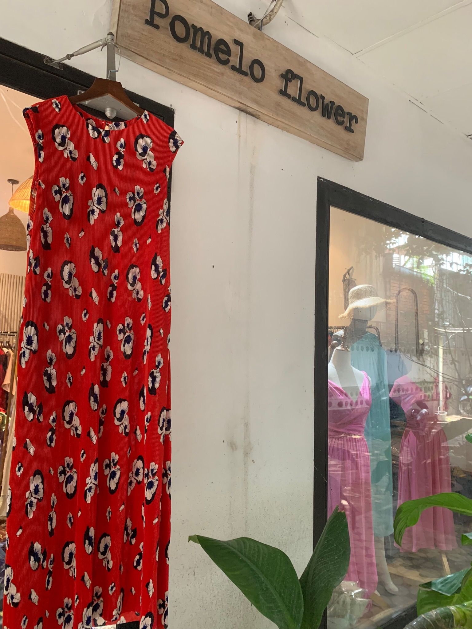 Tera Dress - Đầm Sát Nách Dáng Suông Cổ Tròn LA18