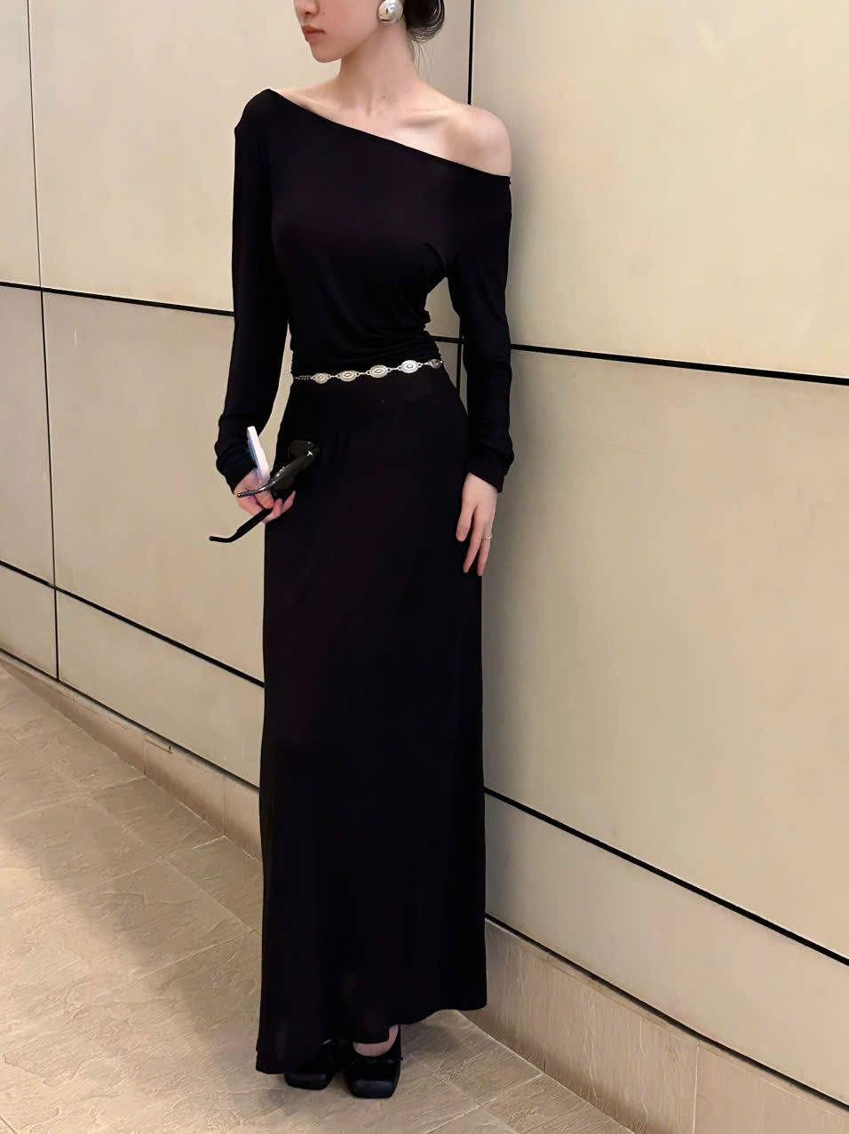 Lealia Dress - Đầm Lệch Vai Tay Dài D998