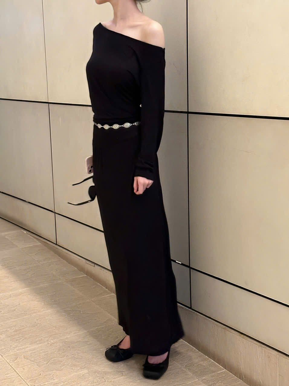 Lealia Dress - Đầm Lệch Vai Tay Dài D998