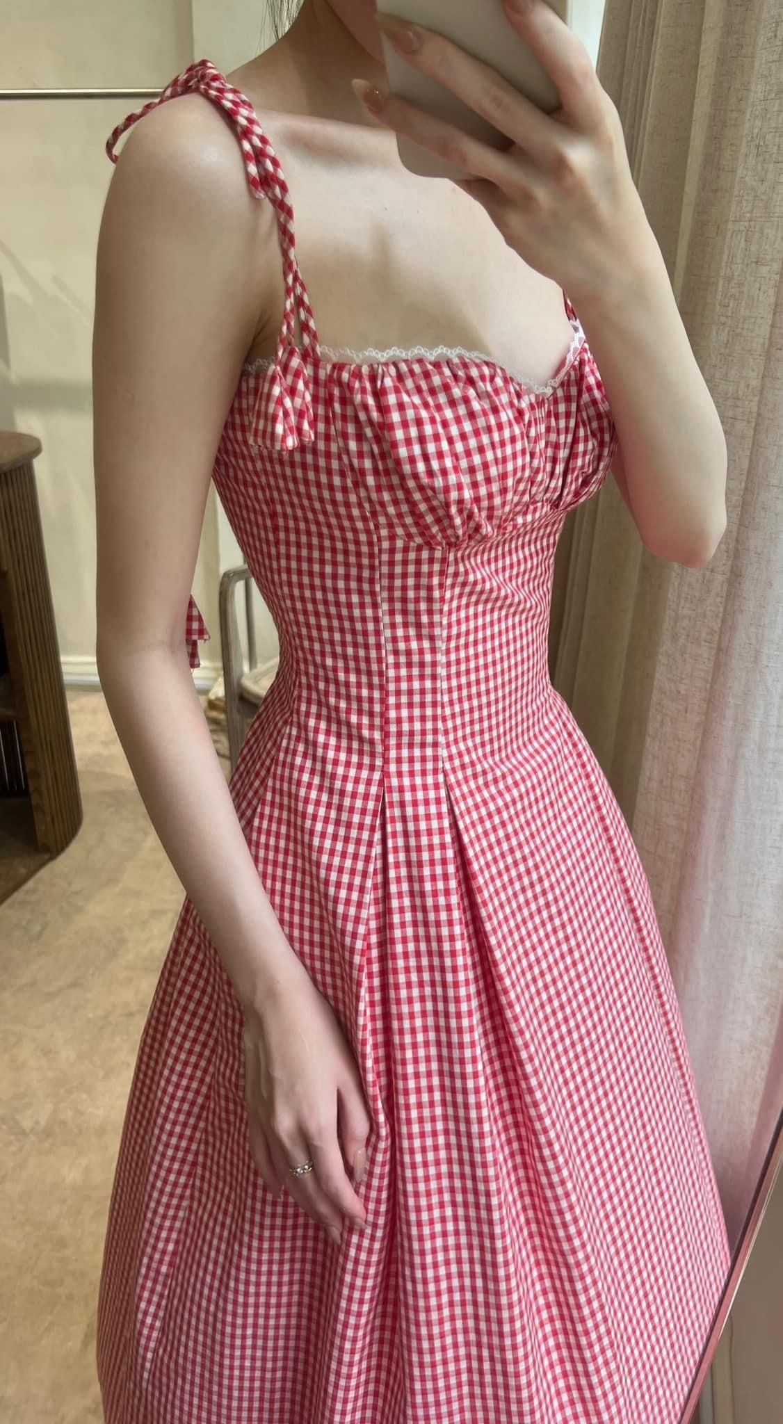 Leah Dress - Đầm 2 Dây Cúp Ngực V14