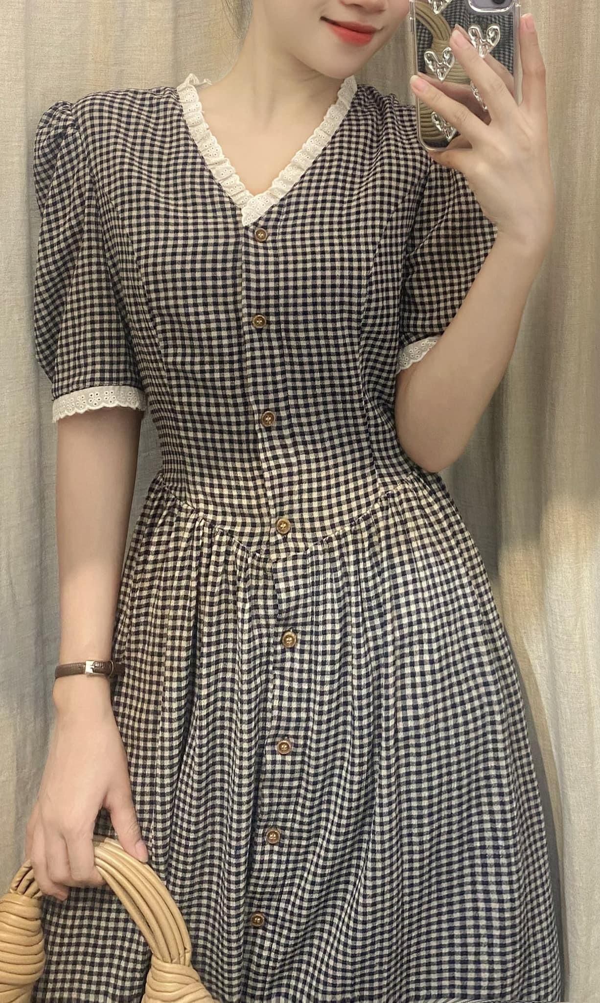 Jane Dress - Đầm Viền Cổ Tay Ngắn L36