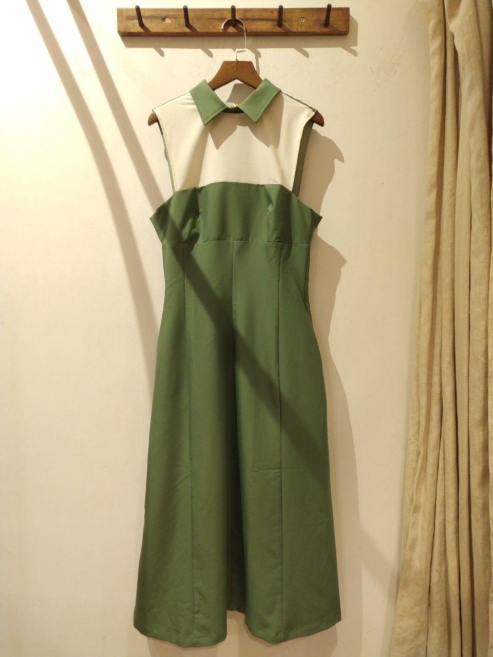Ashley Dress - Đầm sát nách cổ sơ mi D567