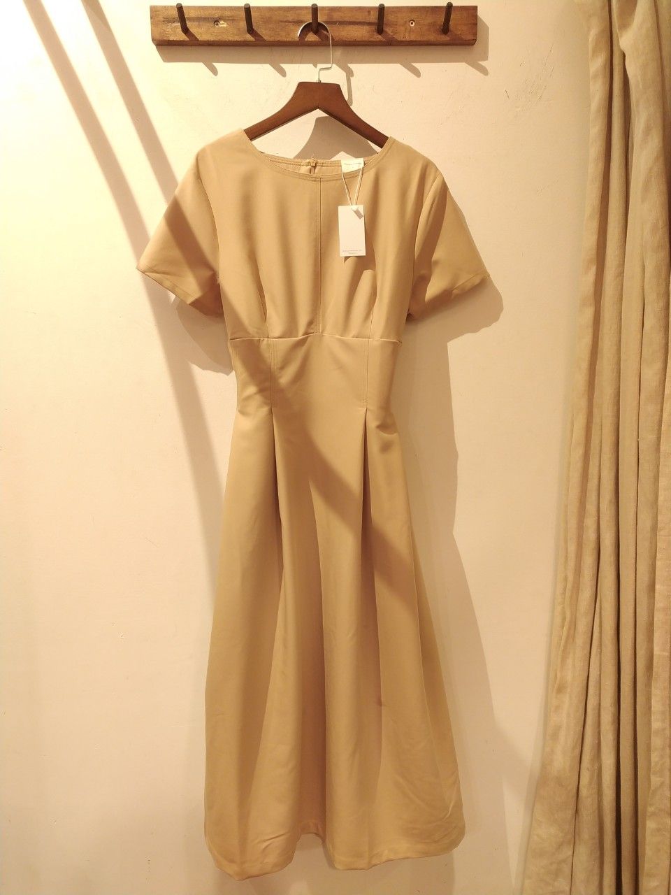 Victoria Dress - Đầm tay ngắn chữ A - POQ79