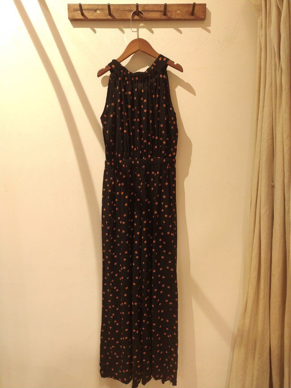 Serenity Jumpsuit - Jumpsuit cổ yếm chấm bi nâu D602