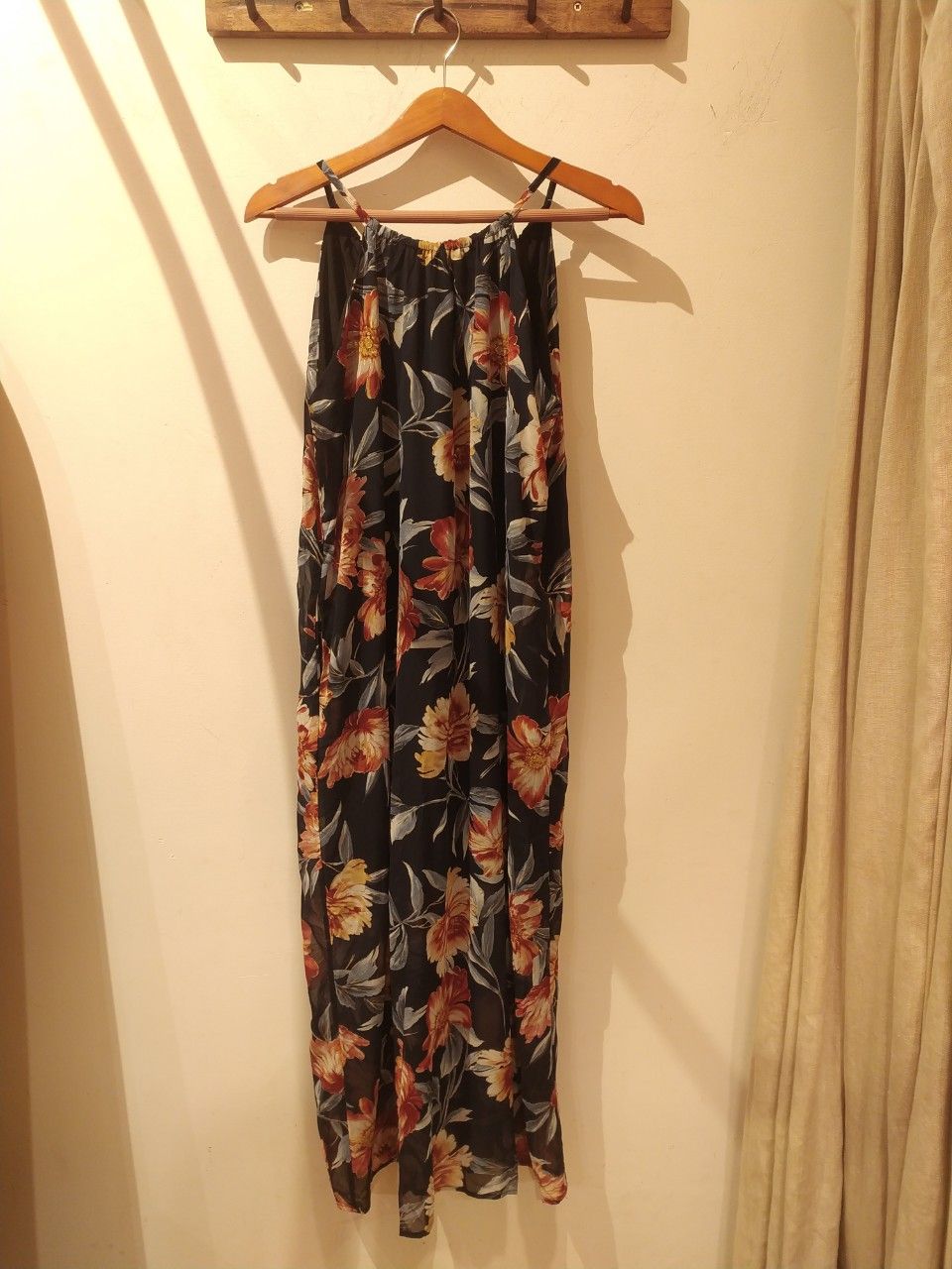 Margaret Dress - Đầm cổ yếm voan hoa LA19