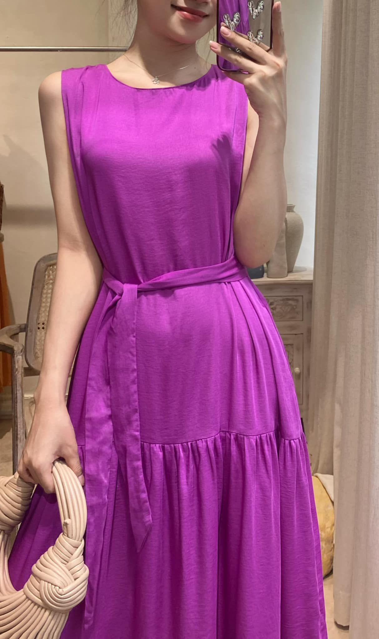 Emmie Dress - Đầm sát nách lụa các màu - D634