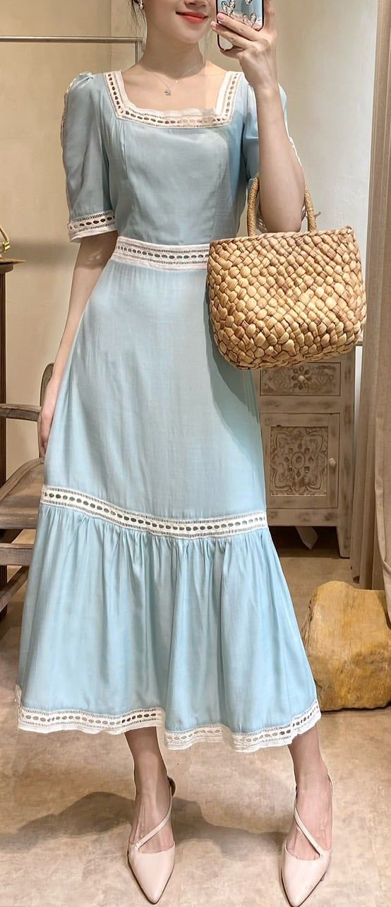 Jolie Dress - Đầm Cổ Vuông Phối Ren L55