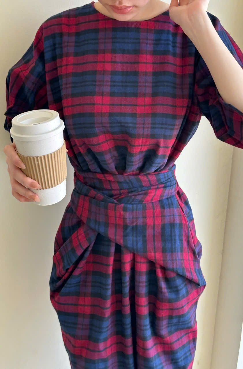 Amie Dress - Đầm Cuốn Eo Lạ Mắt