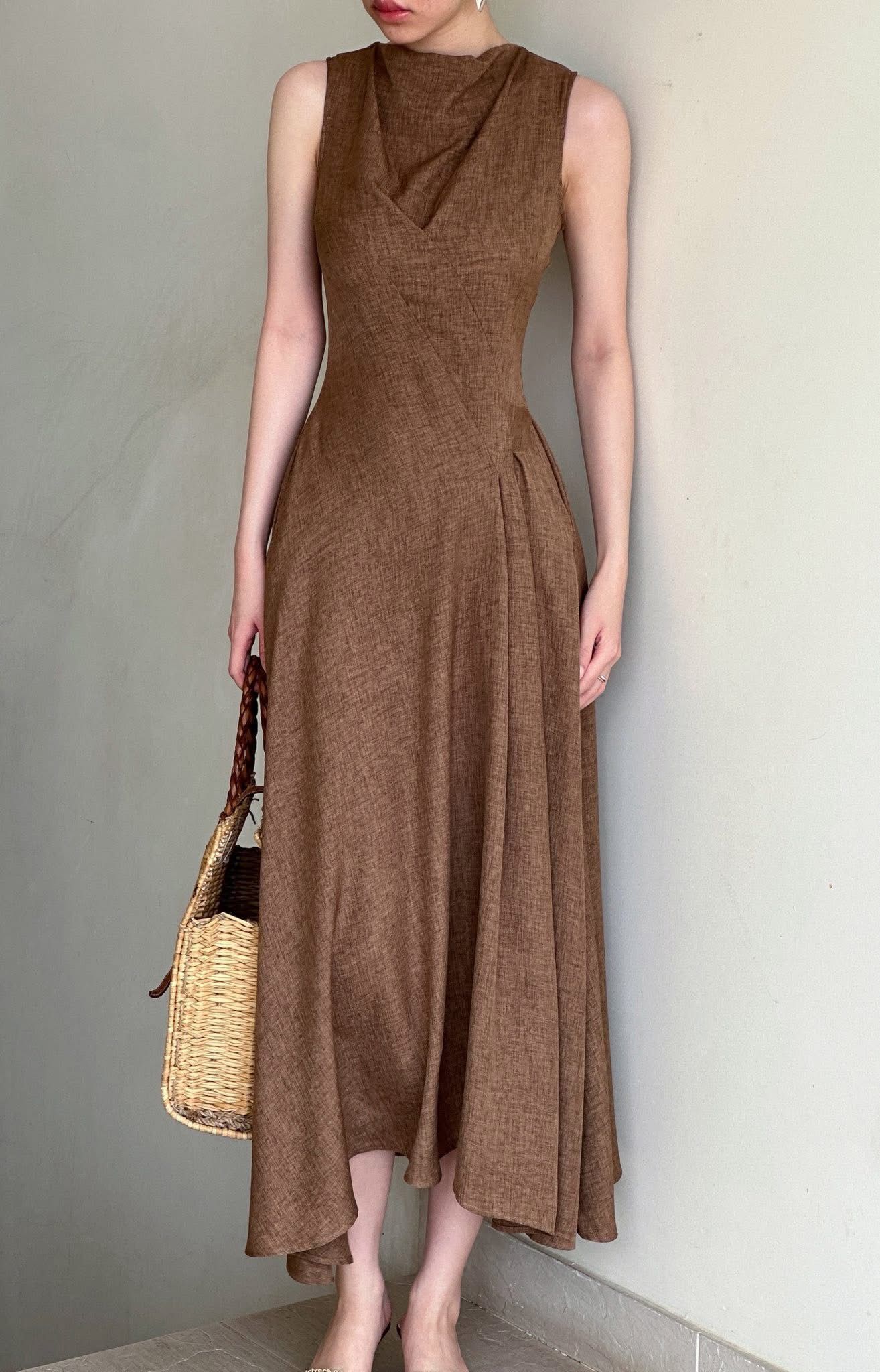 Lavish Dress - Đầm Cổ Đổ Không Tay D999