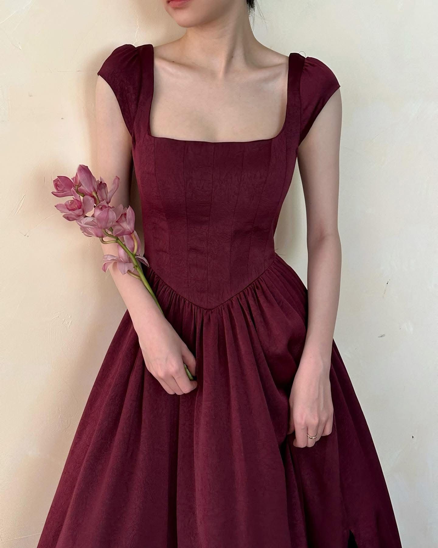 Adela Dress - Đầm Corset Cổ Điển Tay Hến V21