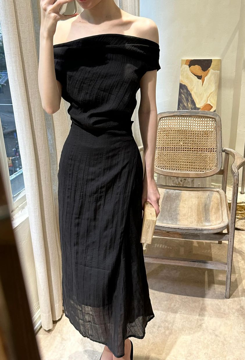Dilys Dress - Đầm Trễ Vai Sóng Eo DR2123