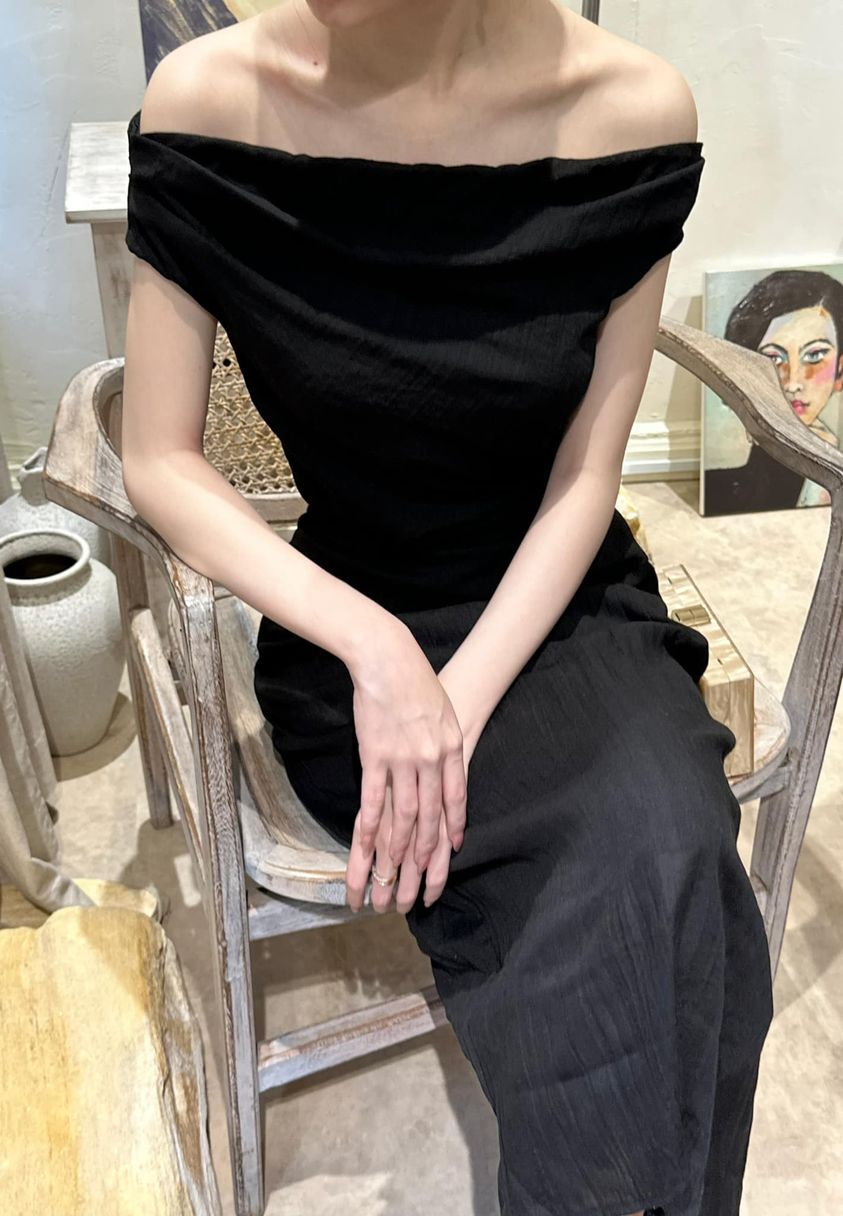 Dilys Dress - Đầm Trễ Vai Sóng Eo DR2123
