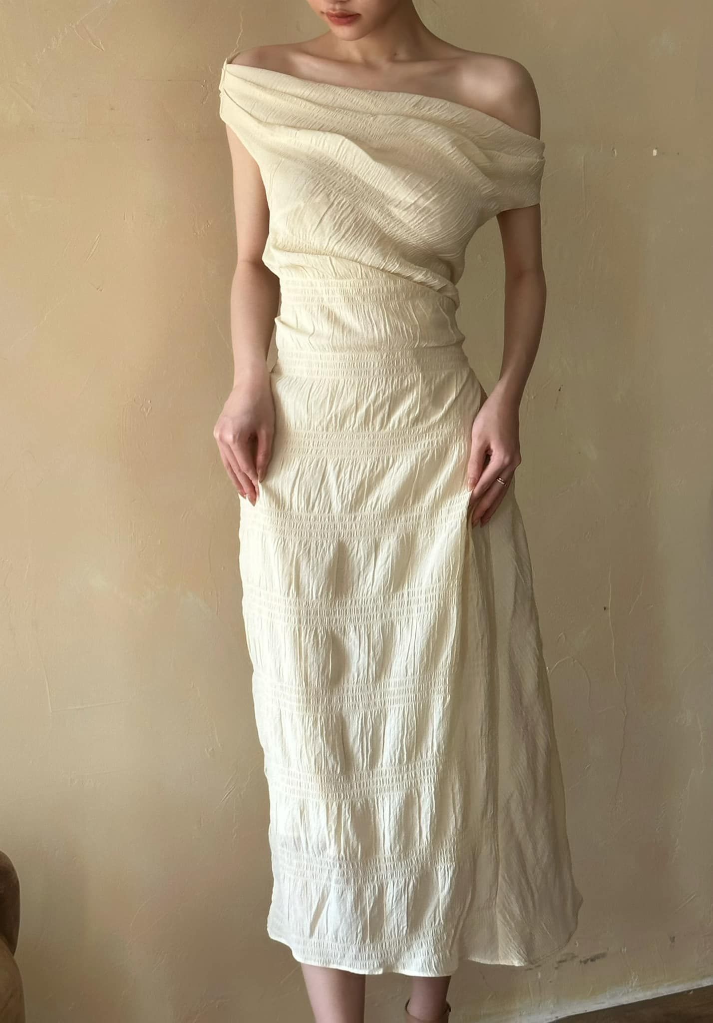 Dilys Dress - Đầm Trễ Vai Sóng Eo DR2123