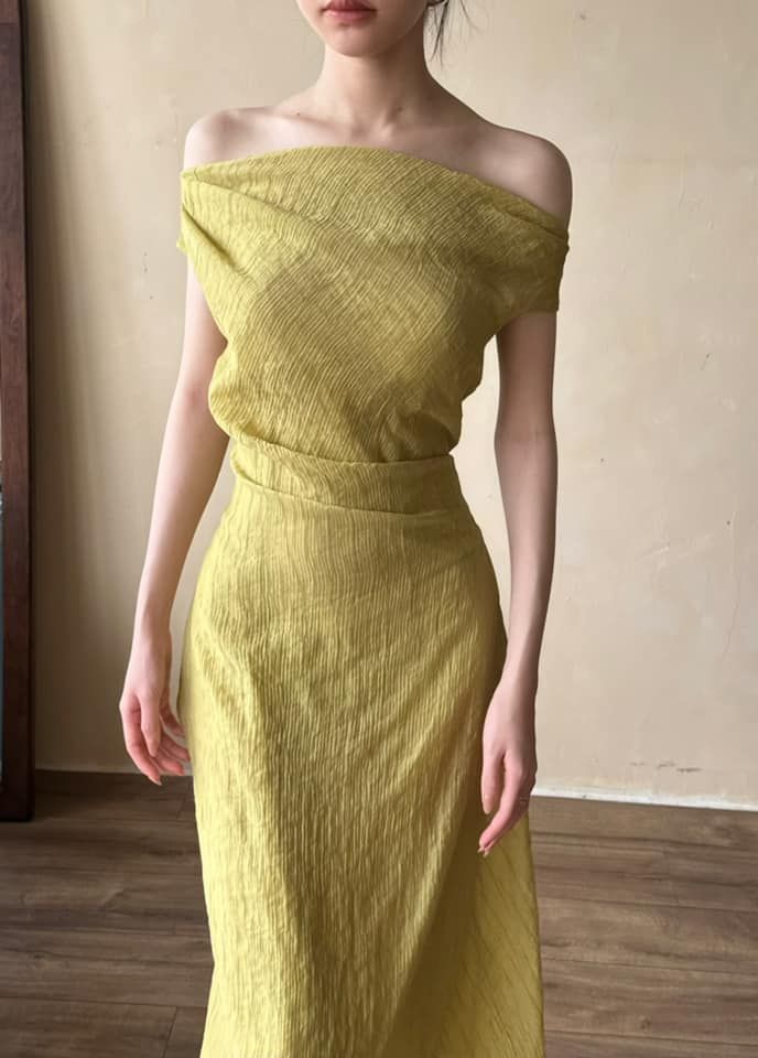 Dilys Dress - Đầm Trễ Vai Sóng Eo DR2123