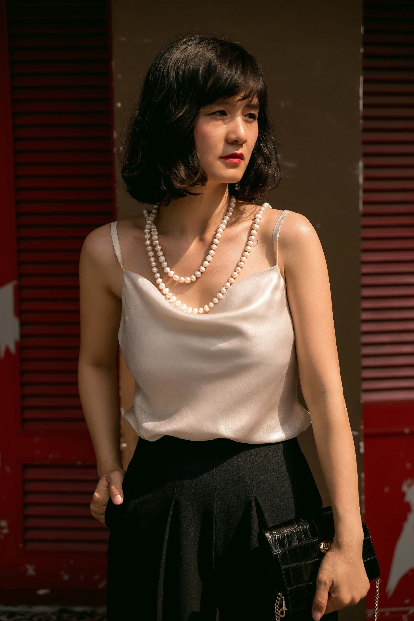Evie Shirt - Áo 2 dây cổ đổ A40