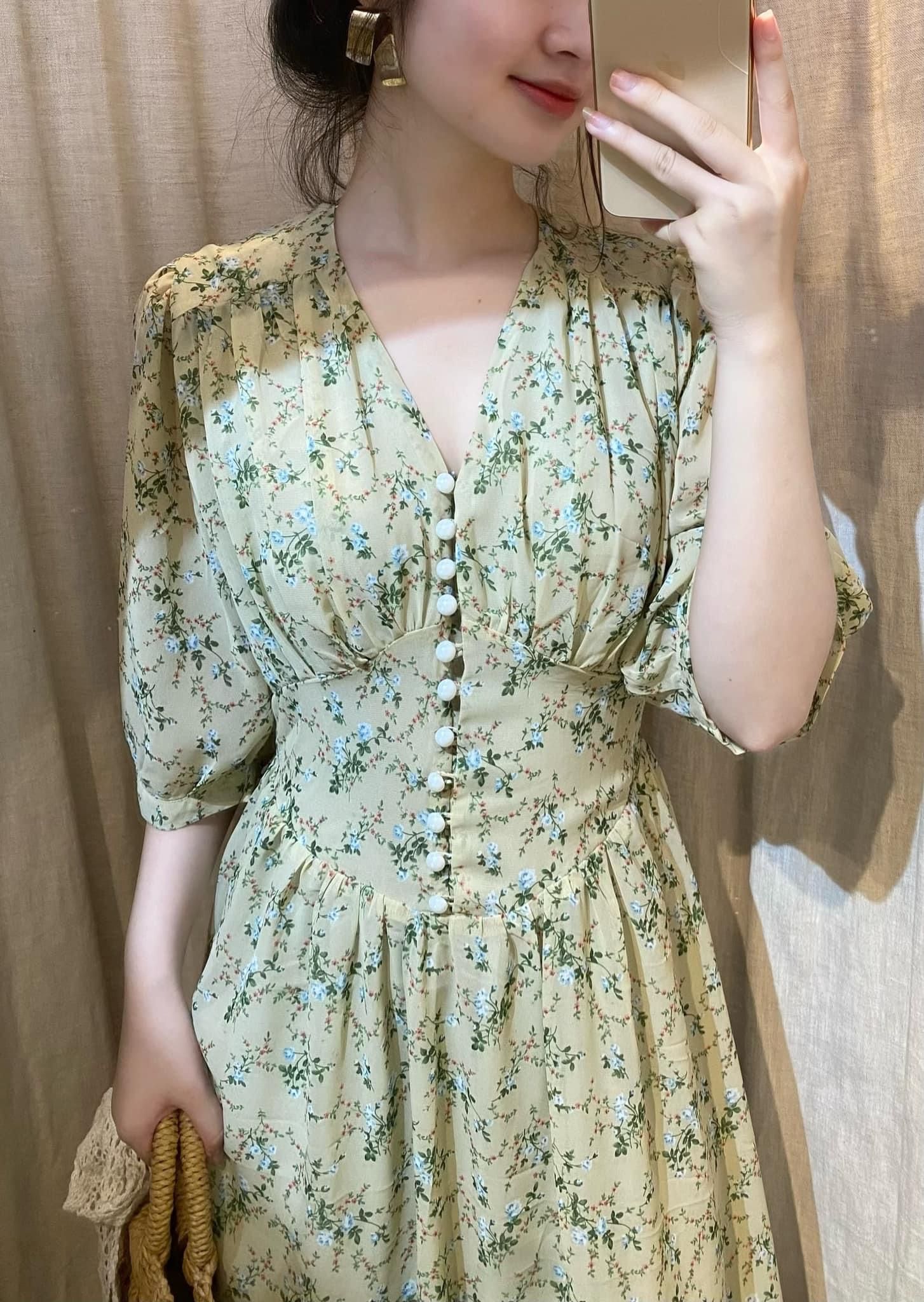 Melina Dress - Đầm voan in hoa có cúc - D01