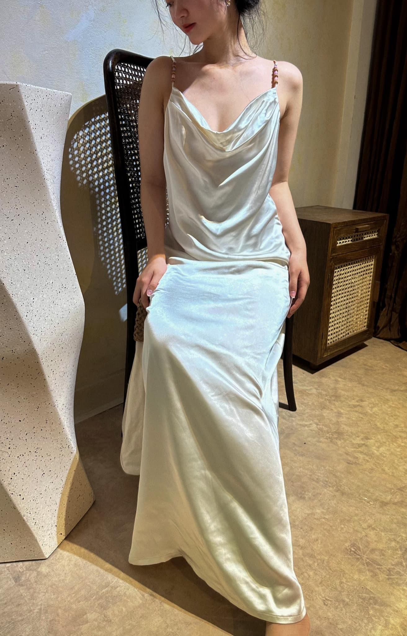 Rosalie Dress - Đầm Lụa 2 Dây Cổ Đổ LA45