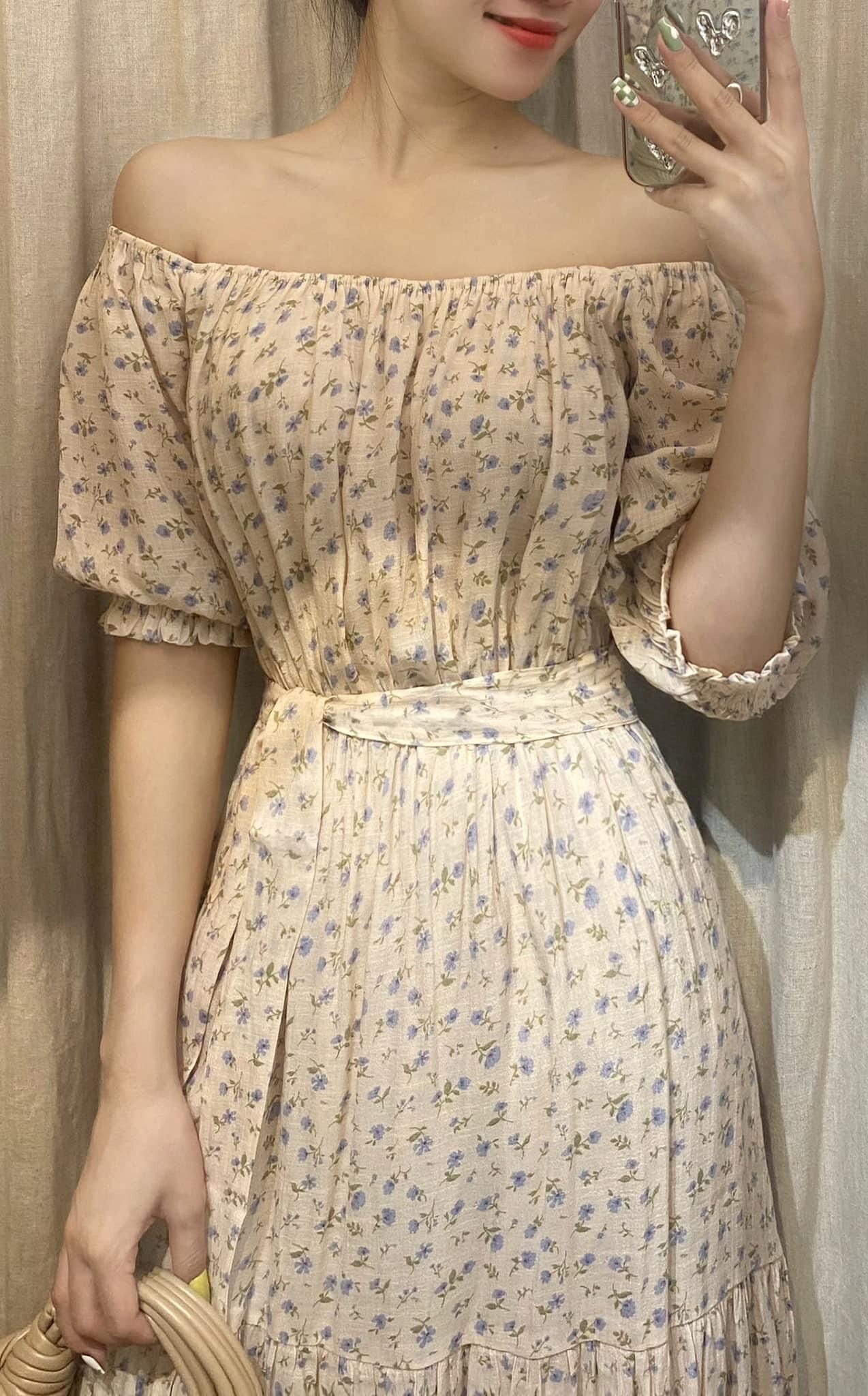 Norah Dress - Đầm Trễ vai xô lụa - nền hồng bông xanh nhỏ - D615