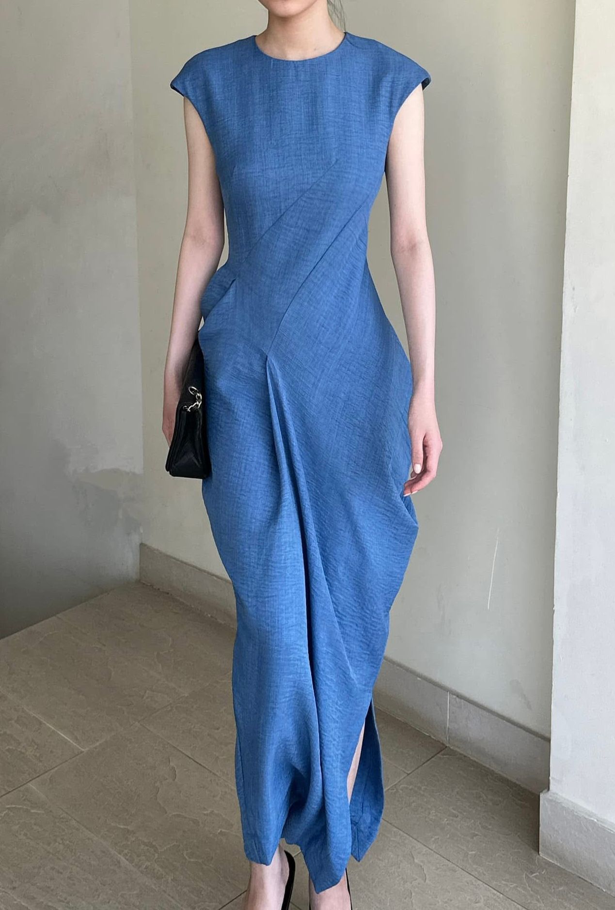Ceré Dress - Đầm Cổ Tròn Tay Ngắn D1005