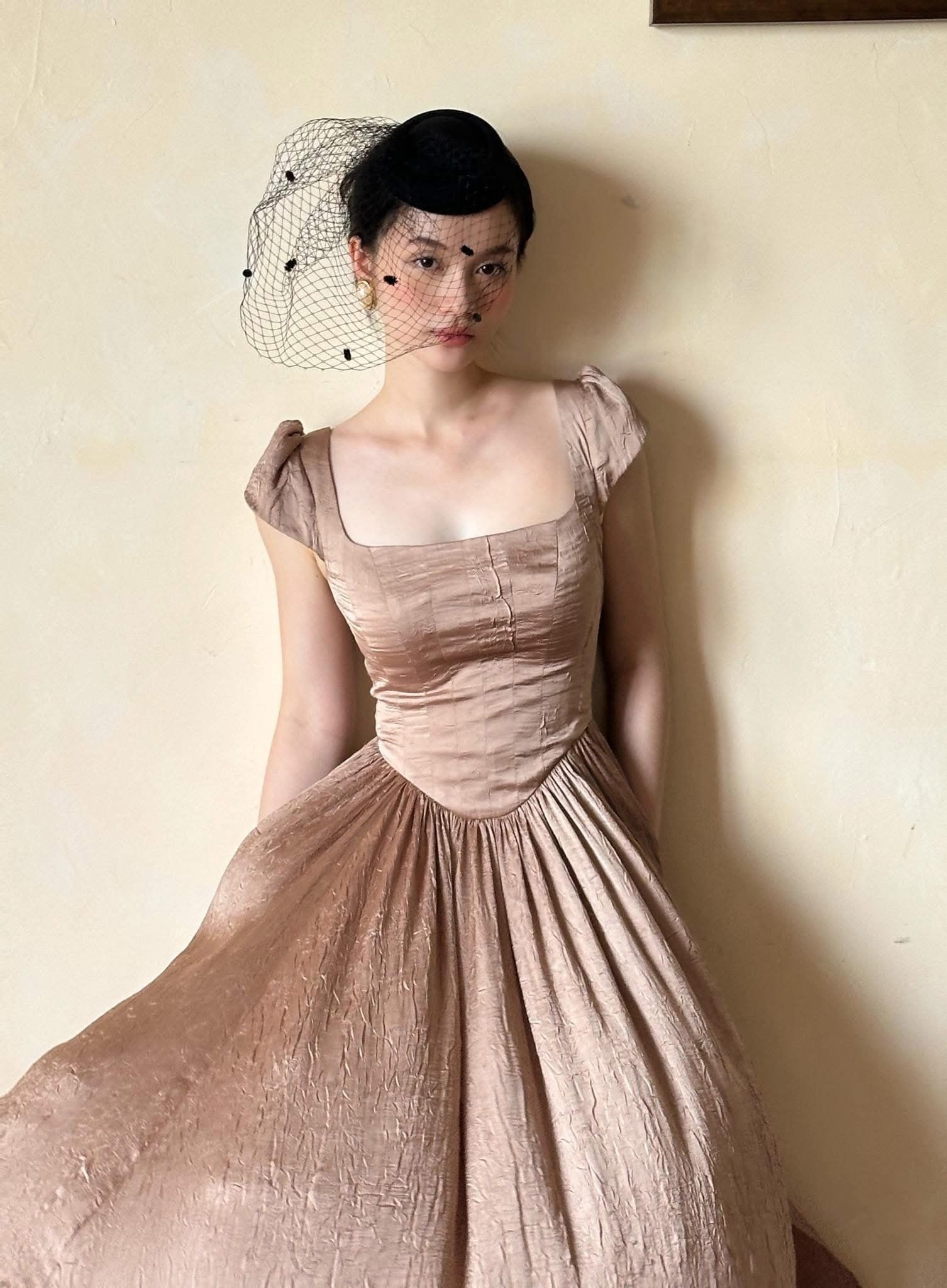 Adela Dress - Đầm Corset Cổ Điển Tay Hến V21