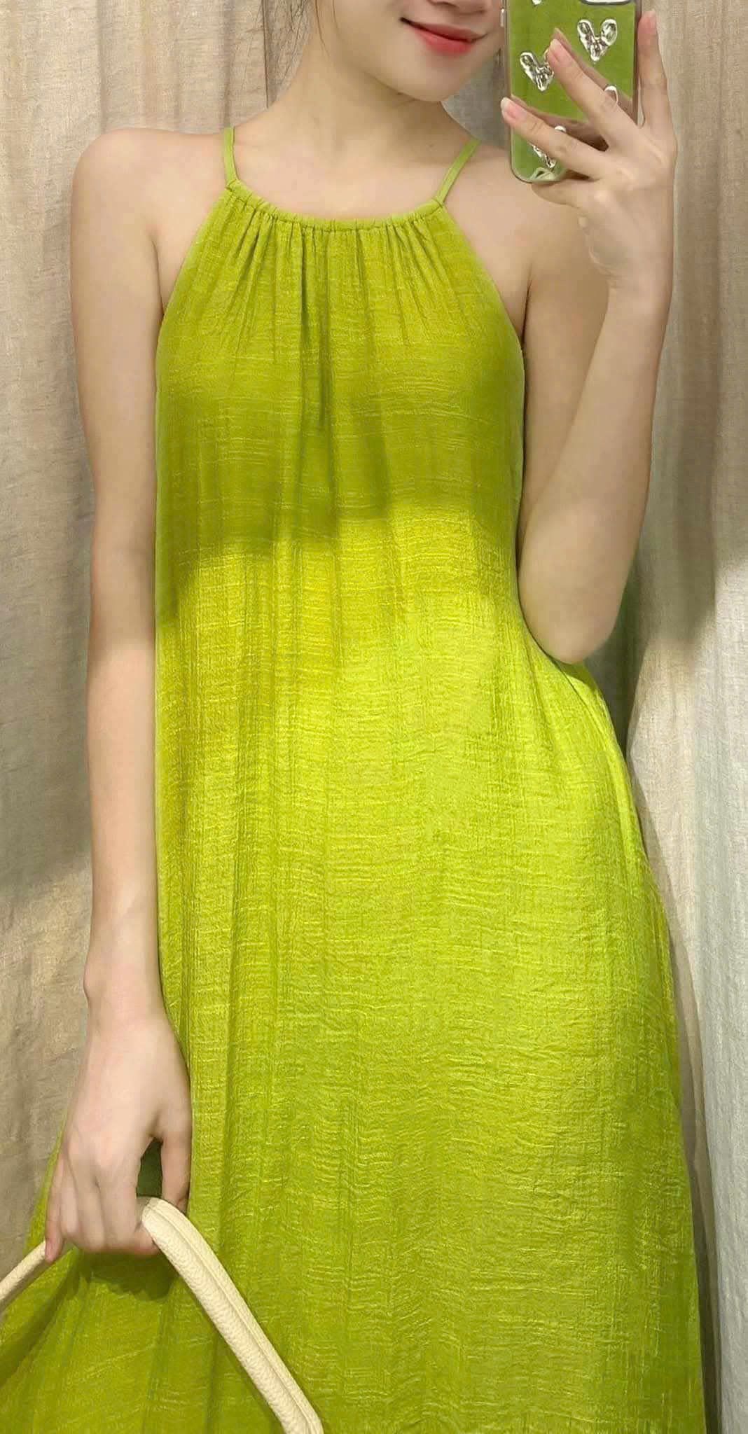 Brianna Dress - Maxi bèo cổ yếm hai tầng D438