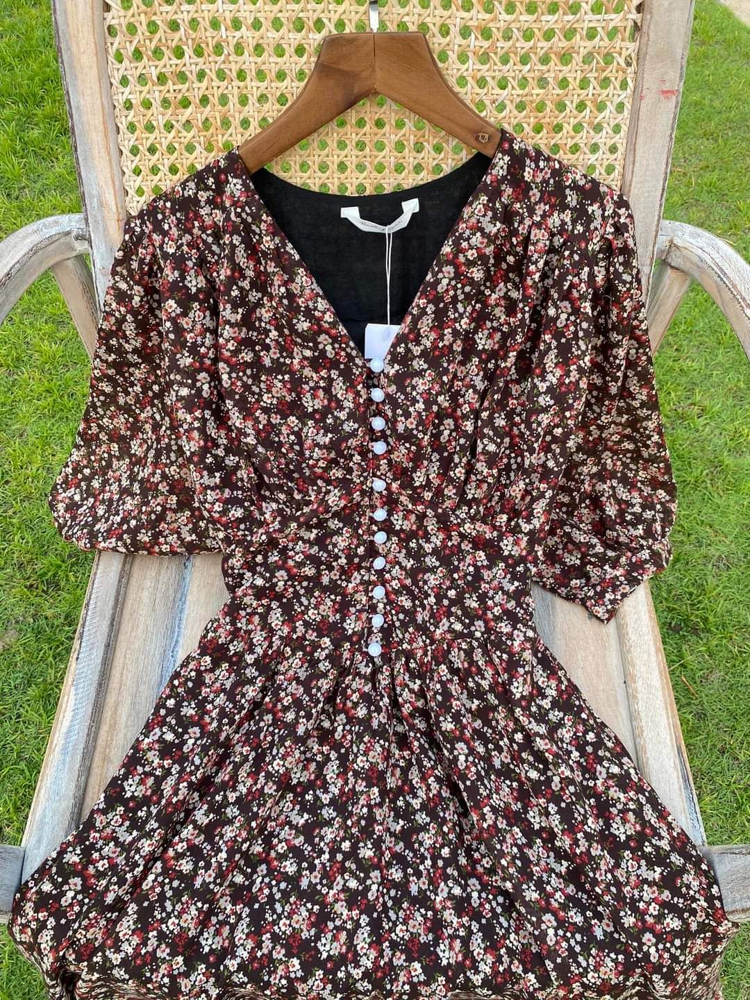 Melina Dress - Đầm voan in hoa có cúc - D01