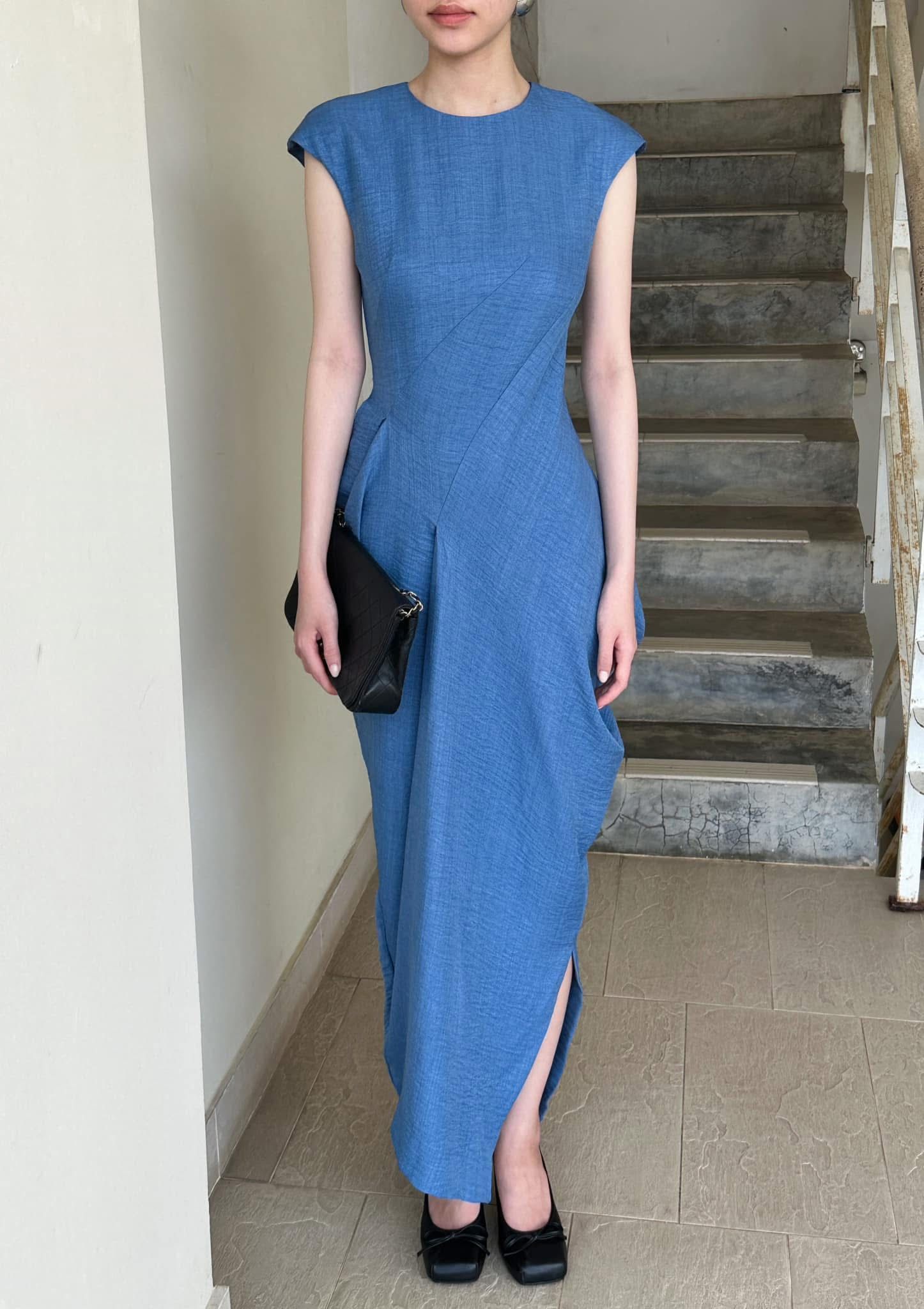 Ceré Dress - Đầm Cổ Tròn Tay Ngắn D1005