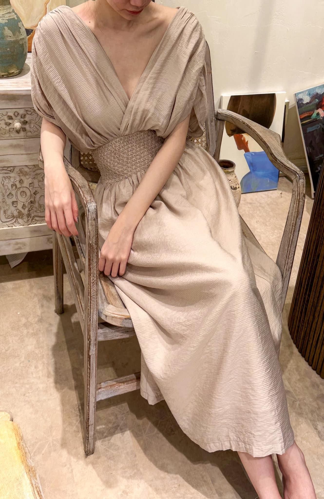 Helen Dress - Đầm Cánh Dơi Nhún Eo D971