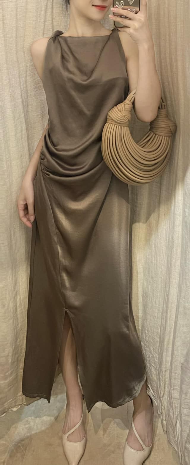 Juhi Dress - Đầm Nhún Sườn Xẻ Tà L58