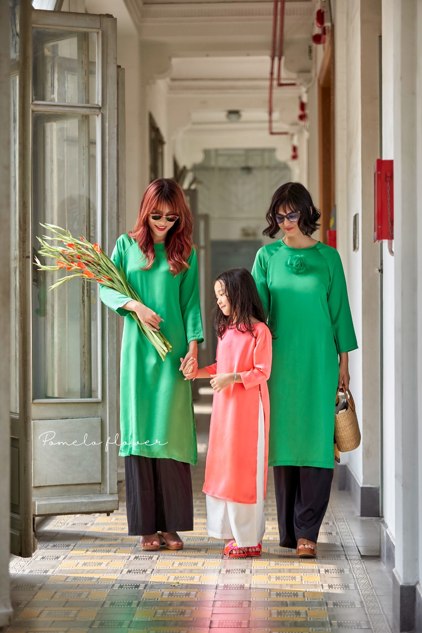 Áo dài Xuân Đoàn Viên_Mẹ (Màu xanh lá) D1