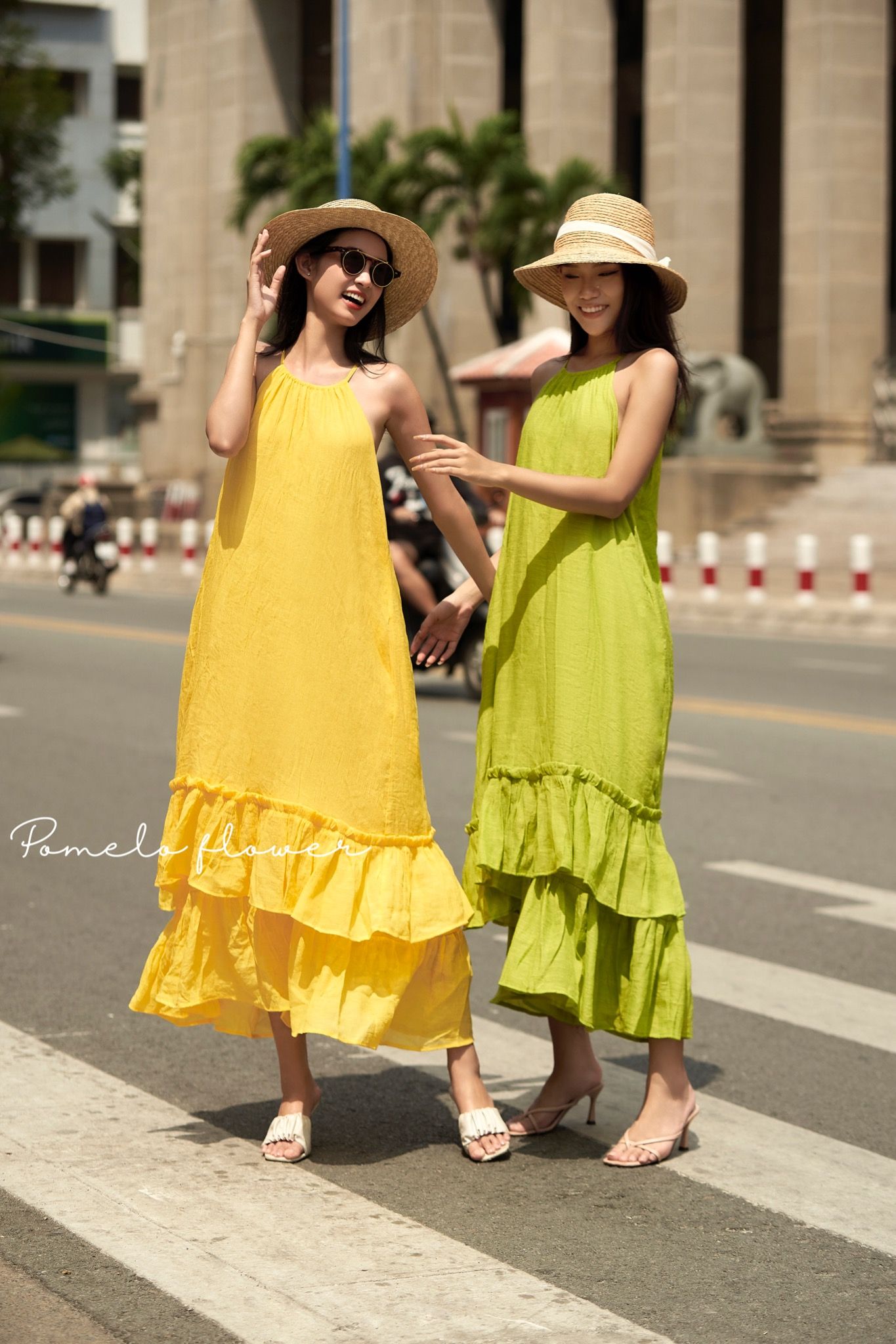 Brianna Dress - Maxi bèo cổ yếm hai tầng D438