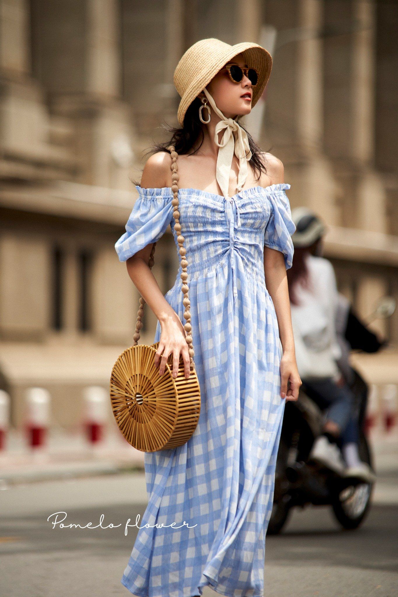 Chloe Dress - Đầm nhún ngực caro trắng xanh - D15