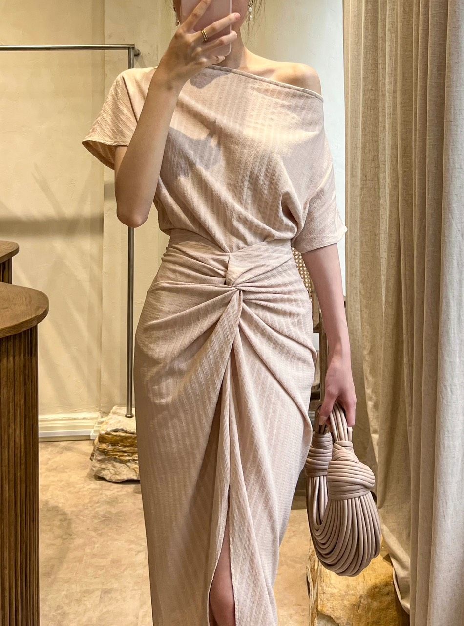 Mary Set - Set Áo Và Chân Váy Xoắn Eo L03