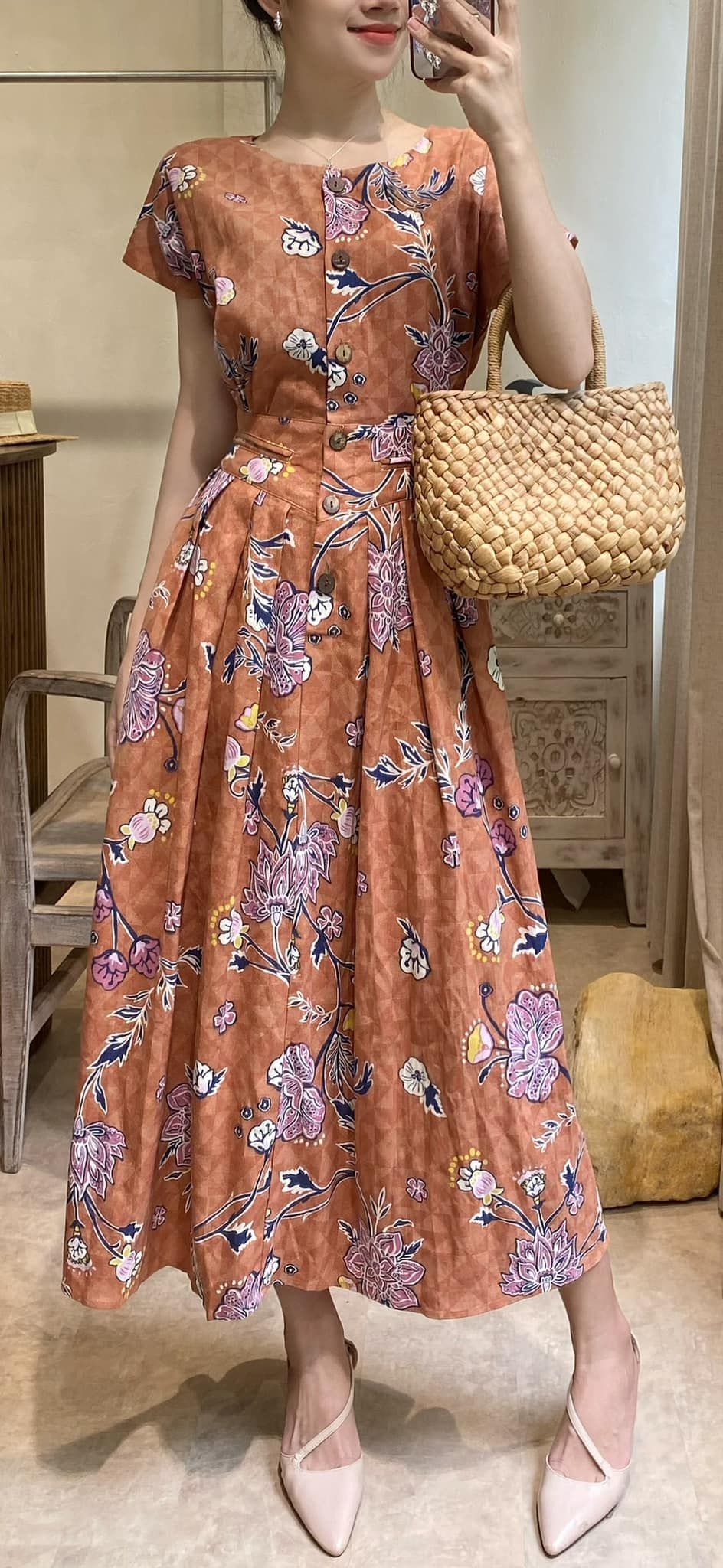 Michelle Dress - Đầm Tay Ngắn Một Hàng Nút L56