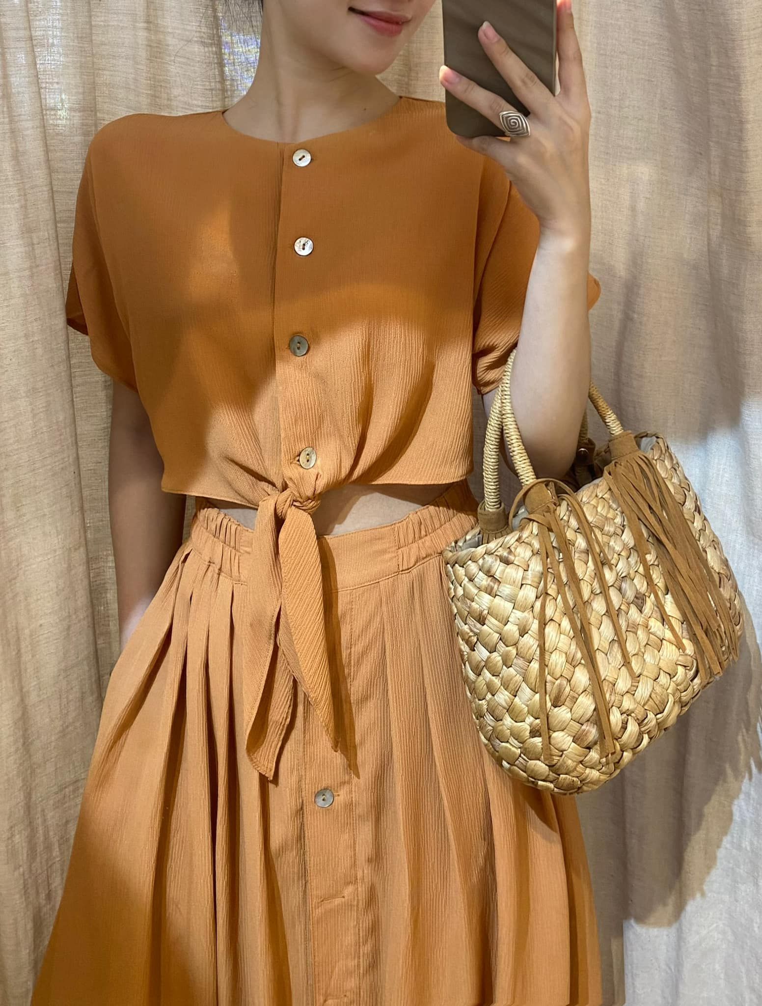 Mie Dress - Đầm Tay Ngắn Nơ Eo E76