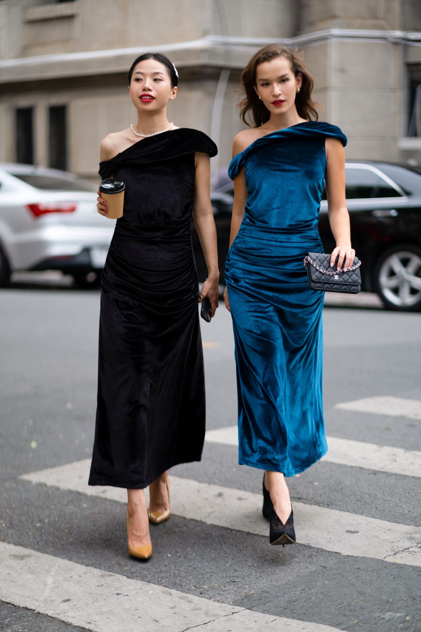 Vanessa Dress - Đầm nhung mềm nơ lệch vai D89