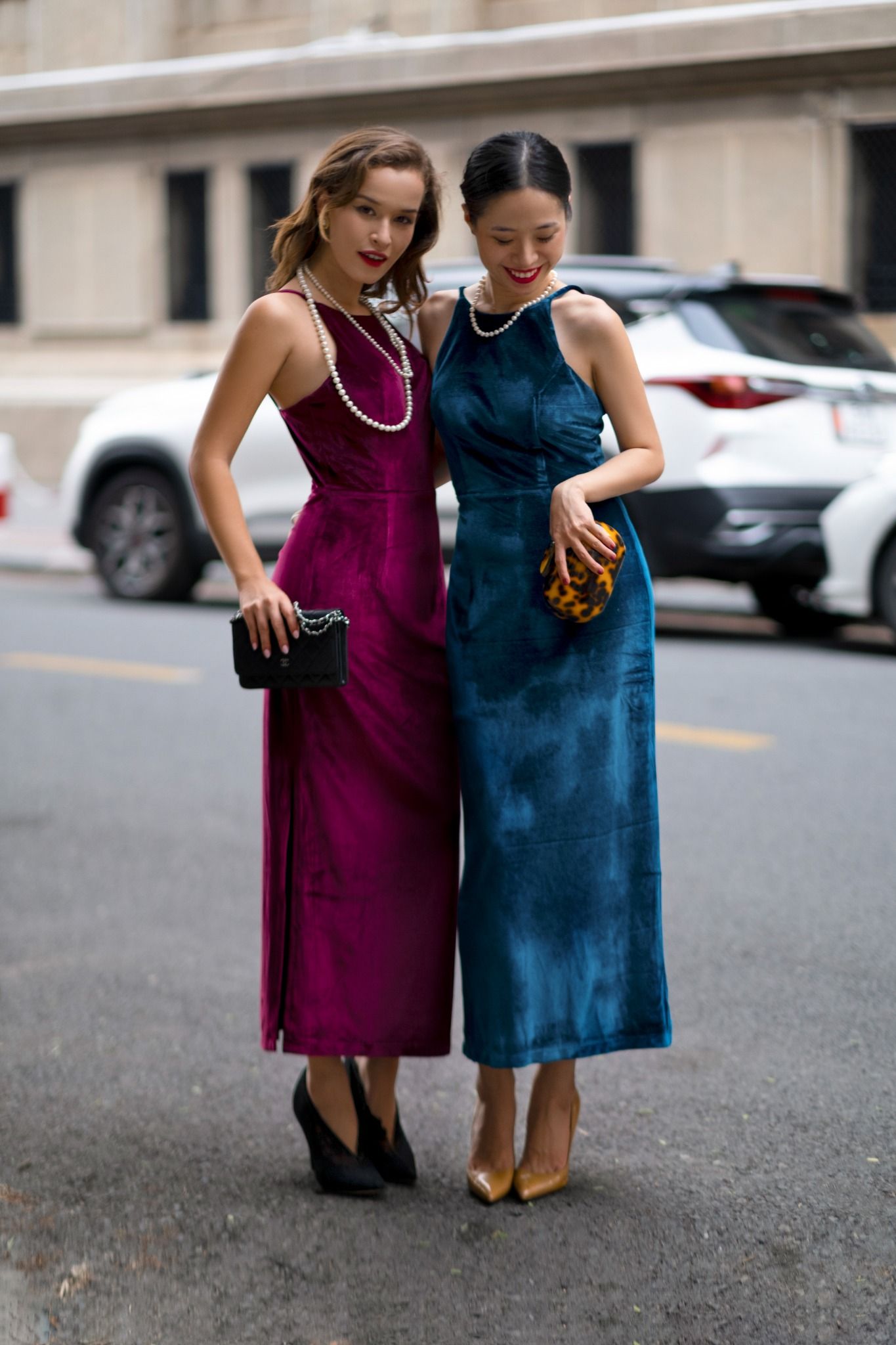 Sydney Dress - Đầm nhung hai dây hở lưng D81