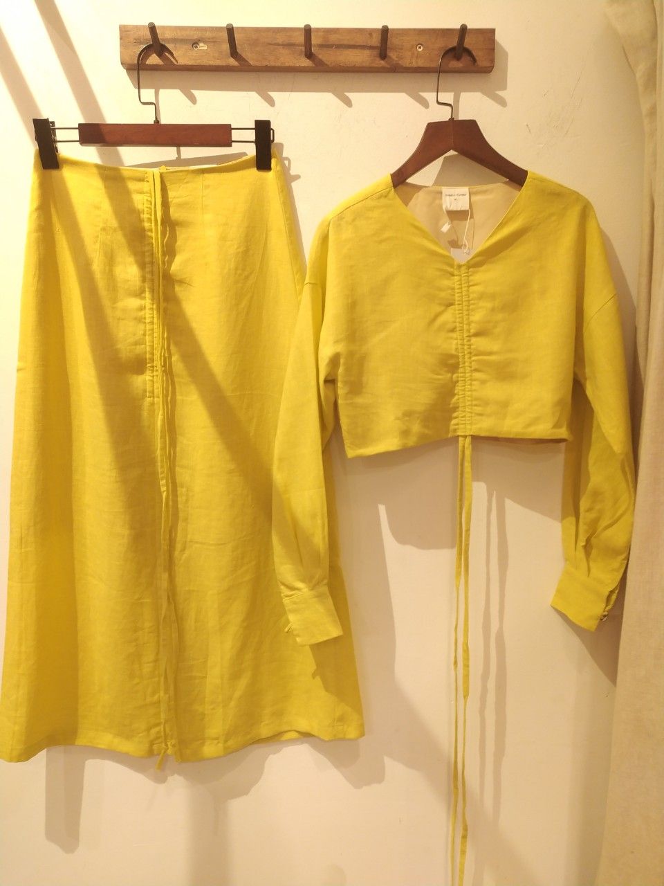 Isabella Set - Set áo crop top và chân váy linen S39
