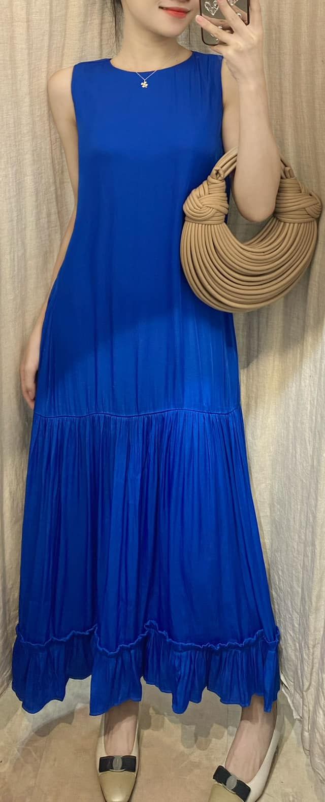 Đầm Sát Nách Lụa - L35