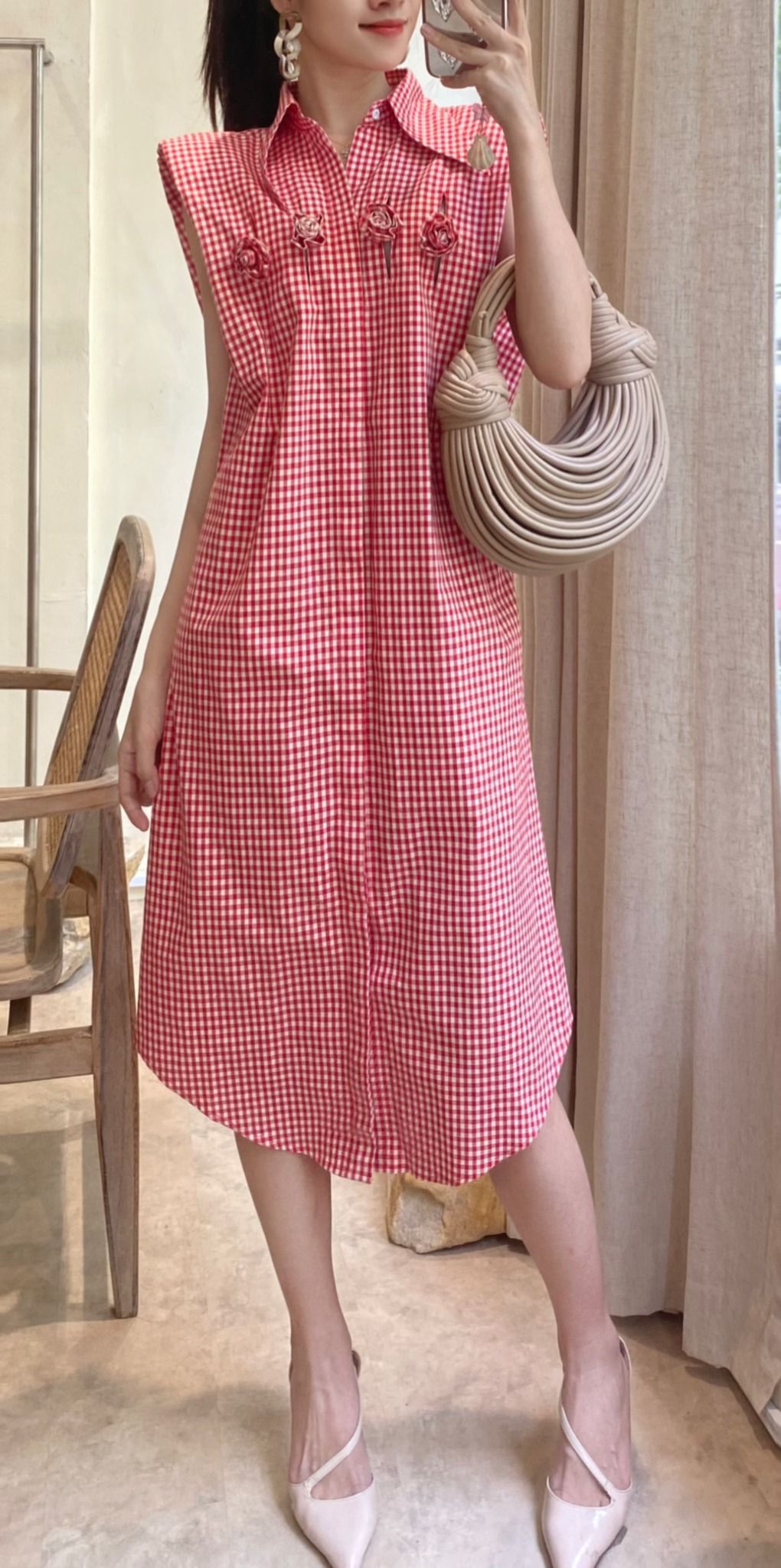 Tiffany Dress - Đầm hoa hồng khoét lưng