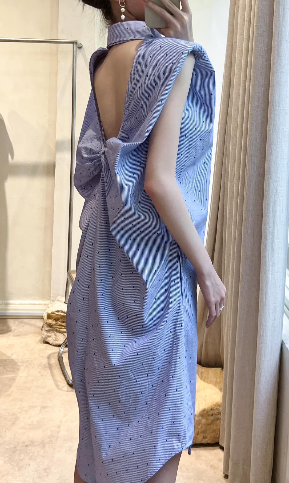 Tiffany Dress - Đầm hoa hồng khoét lưng