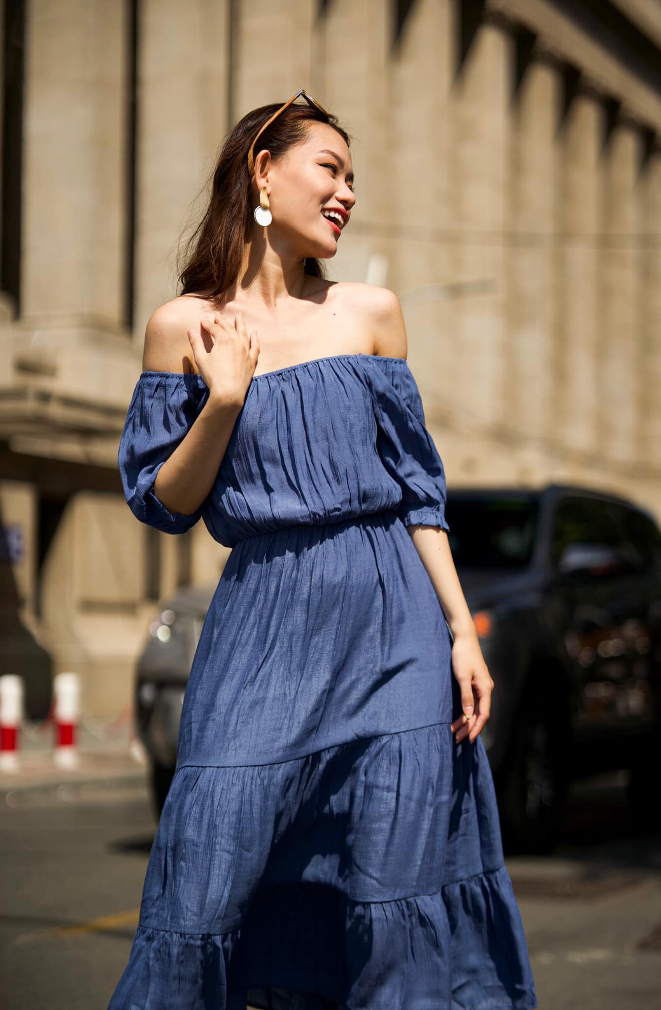 Laila Dress - Đầm xô lụa trễ vai xanh biển D56