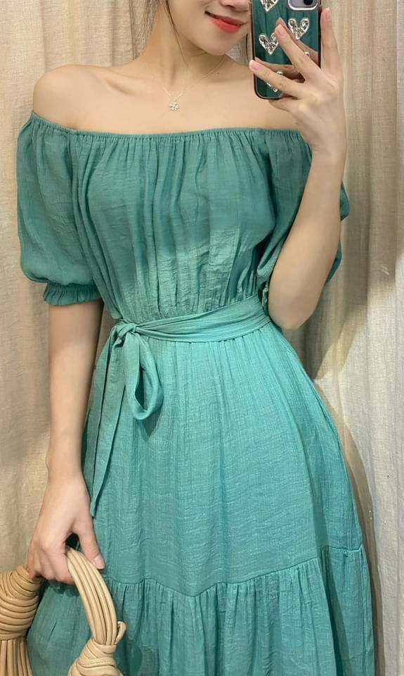 Ana Dress - Đầm xô lụa trễ vai xanh lá D57