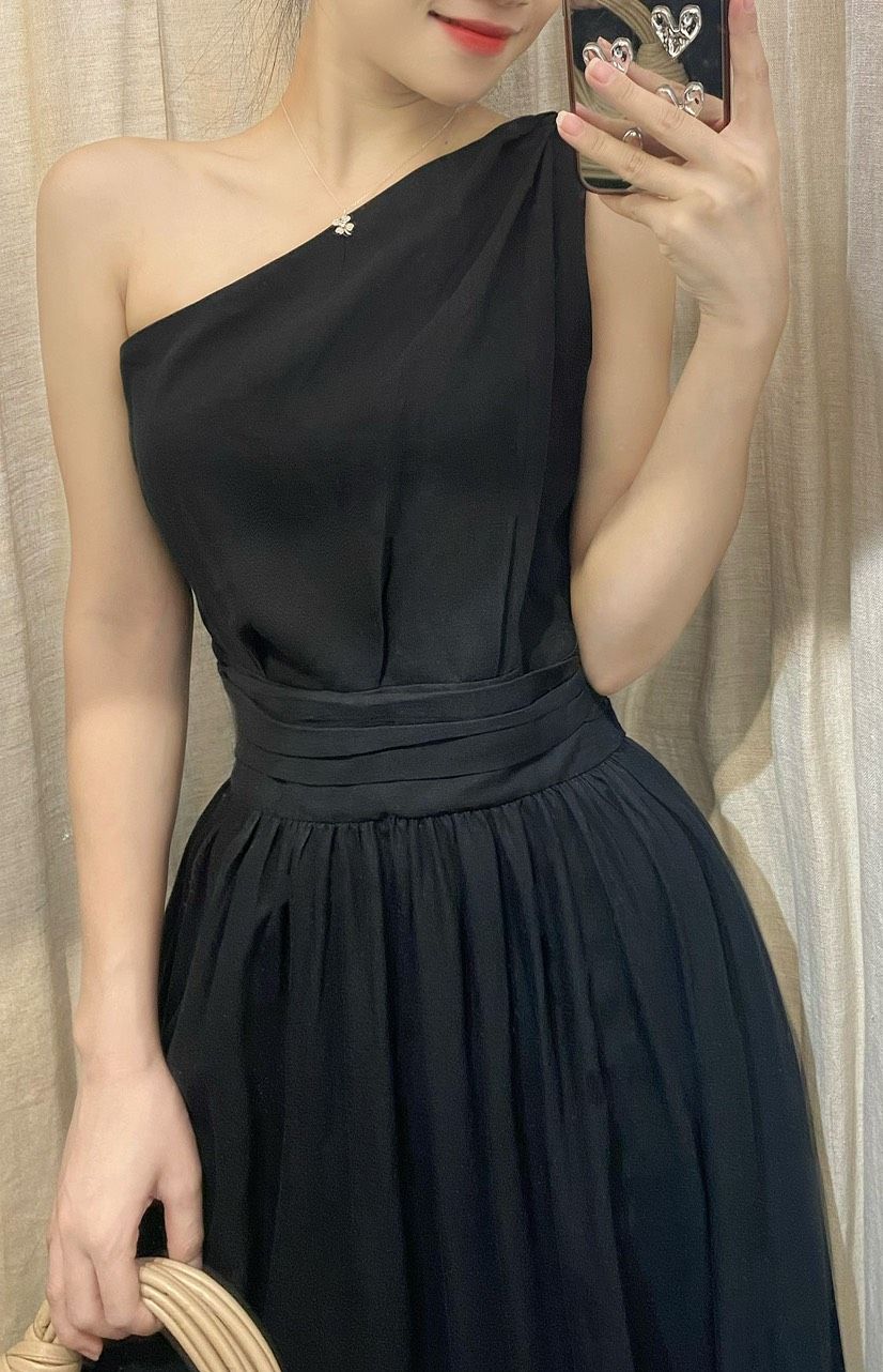 Lalyn Dress - Đầm Lệch Vai Nhấn Eo L31